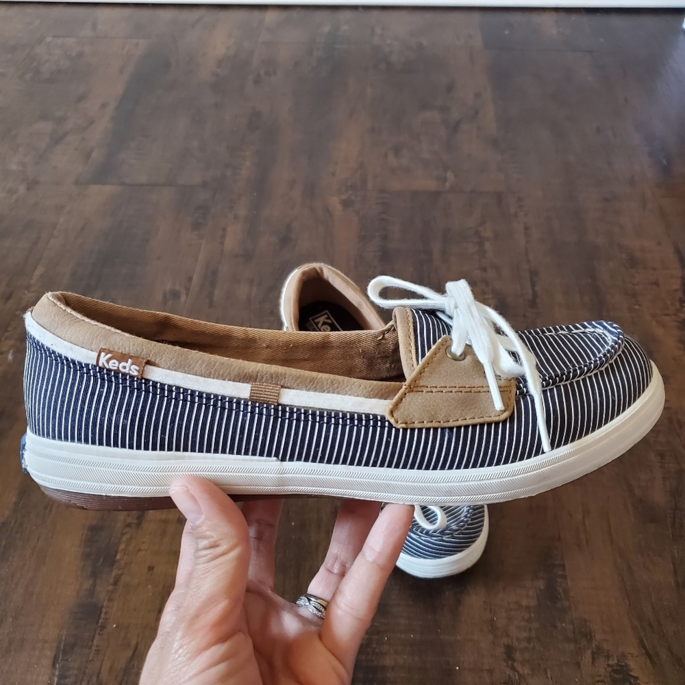 Keds  Women Glimmer Lace Up Ortholite Boat Shoes Navy and Tan Nautical Size 7 US - Picture 5 of 8